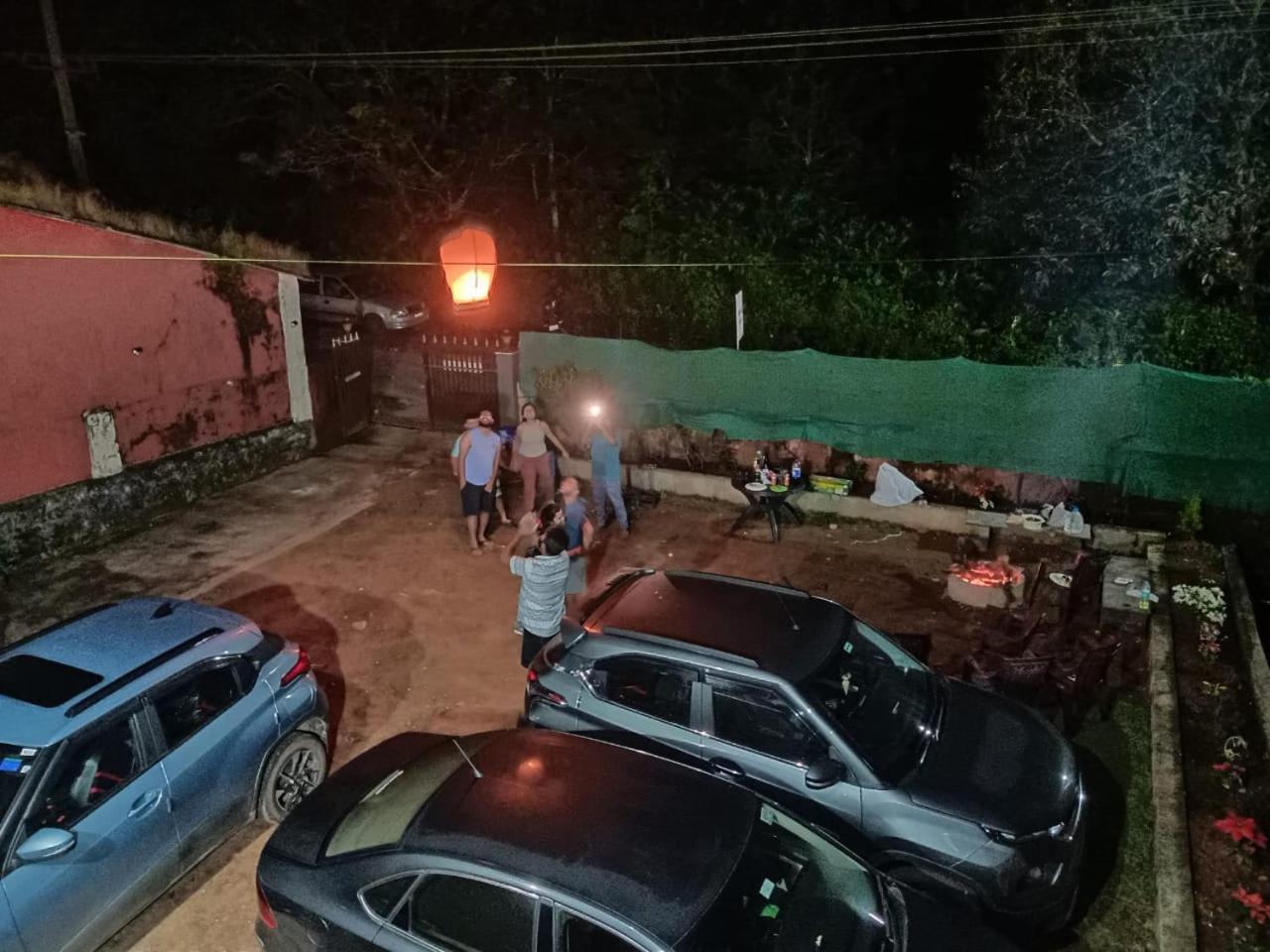 Eshwarkrupa Homestay Мадикери Экстерьер фото